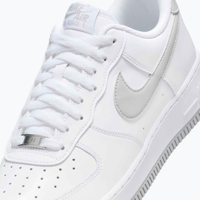 Кросівки чоловічі Nike Air Force 1 '07 white/white/light smoke grey 8