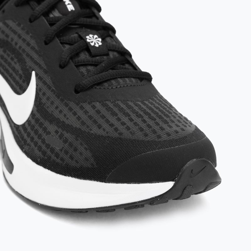 Жіночі бігові кросівки Nike Journey Run black/white 7