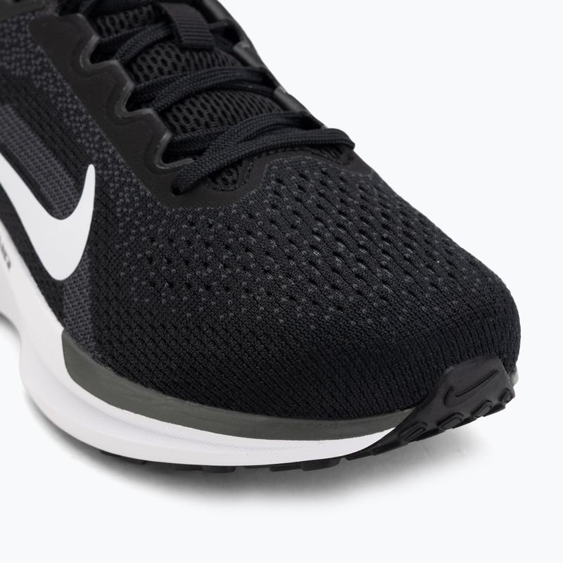 Кросівки для бігу жіночі Nike Winflo 11 black/white 7