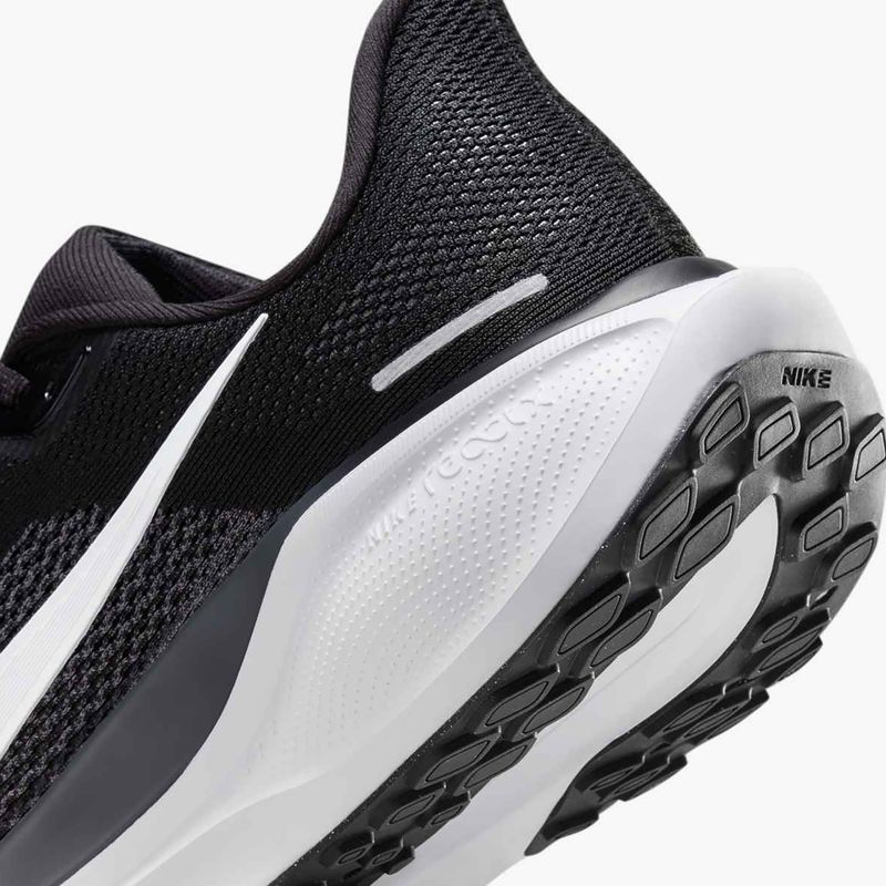 Кросівки для бігу чоловічі Nike Pegasus 41 black / white / anthracite 11