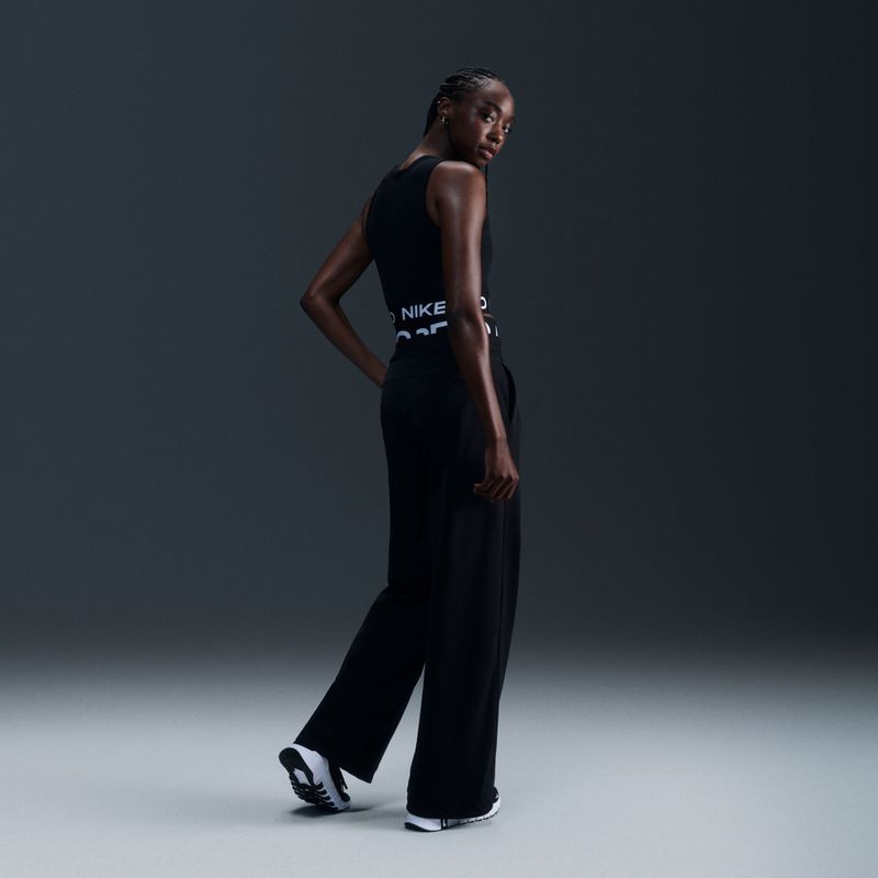 Топ для тренувань жіночий Nike Pro Dri-Fit black/white 8