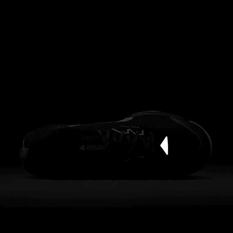 Чоловічі бігові кросівки Nike Juniper Trail 3 black/wolf grey/photon dust/black 9
