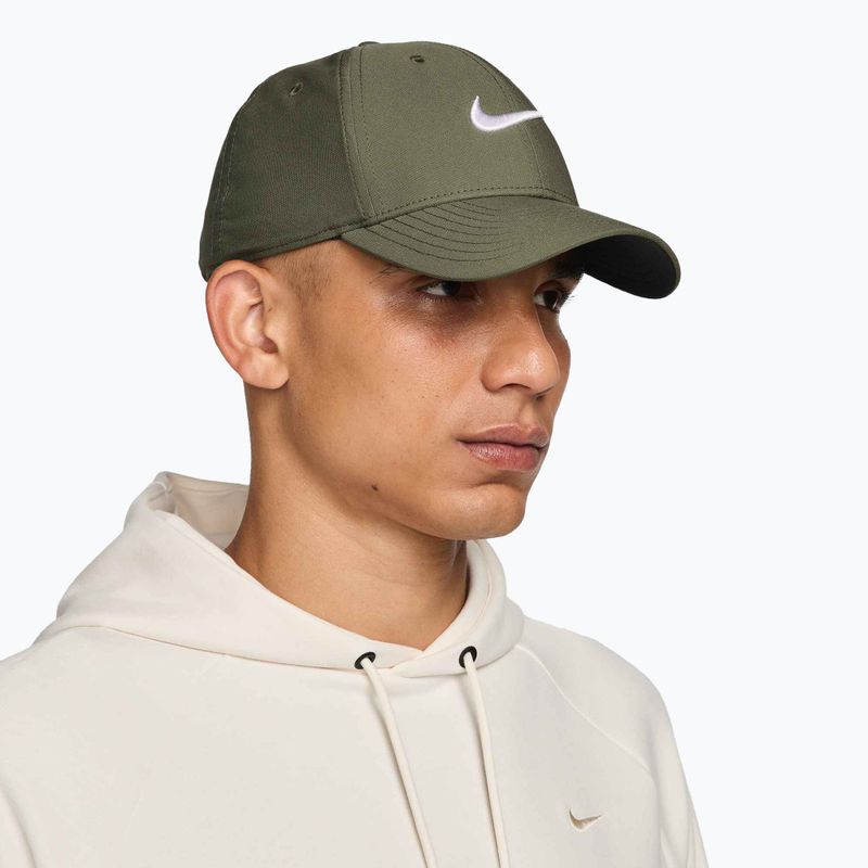 Кепка Nike Dri-FIT Club medium olive/white 6