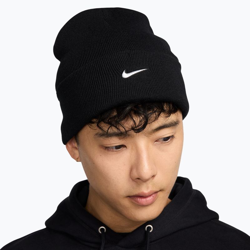 Шапка зимова Nike Peak Swoosh Beanie black/white 4