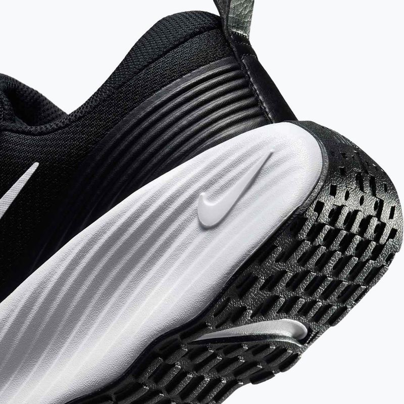 Кросівки жіночі Nike Promina black/white 16
