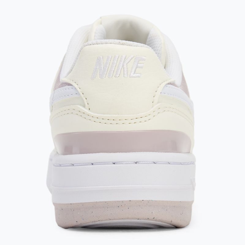 Кросівки жіночі Nike Gamma Force sail / white-platinum violet 6