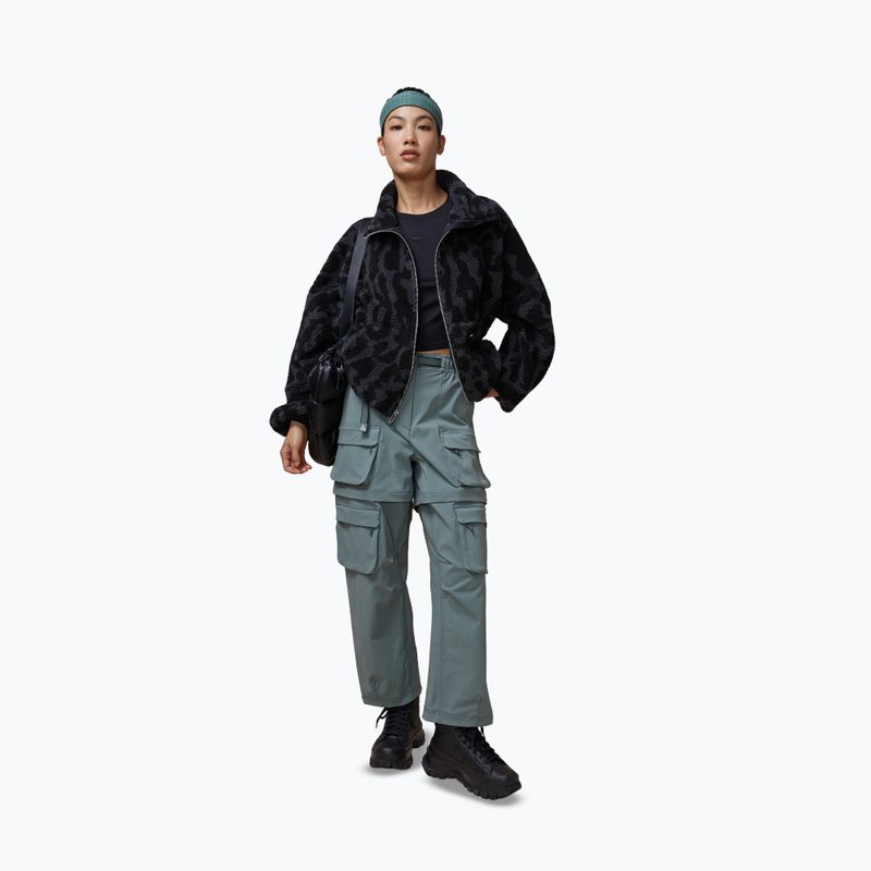 Кросівки жіночі Nike Blazer Roam Mid black/university red/racer blue/black 17