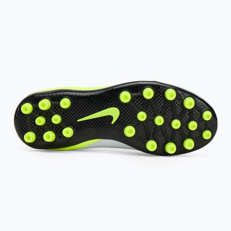 Кросівки футбольні дитячі Nike Phantom Luna 2 Academy AG Jr metallic silver/black/volt 4