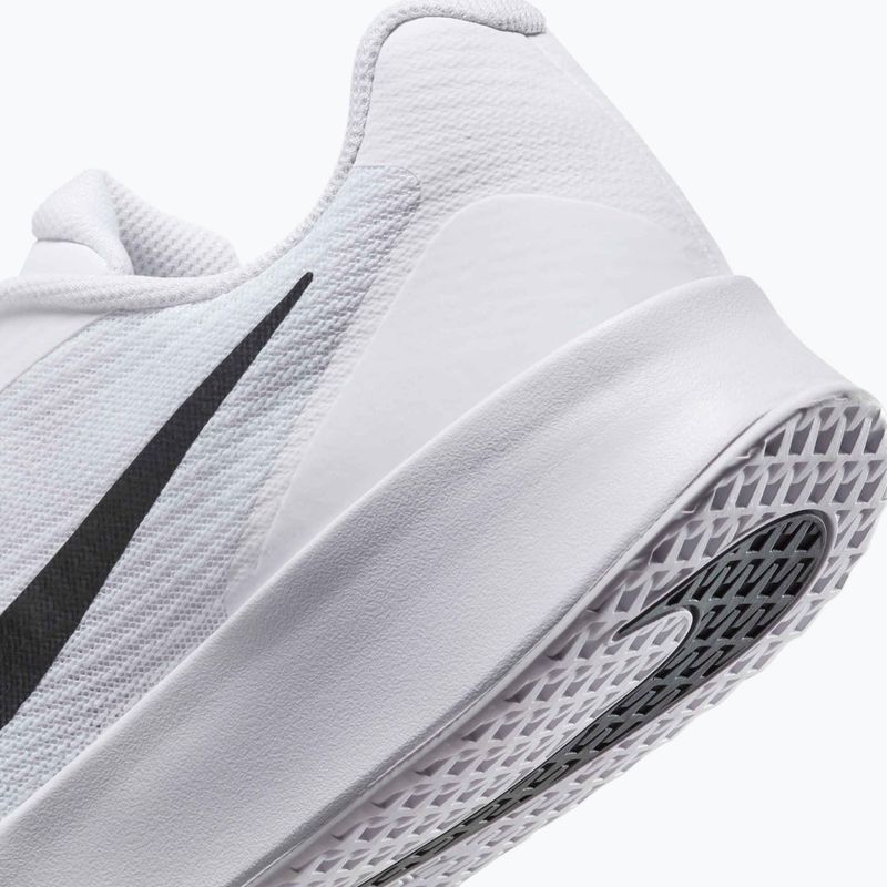 Кросівки тенісні чоловічі Nike Vapor Lite 3 white/black 9