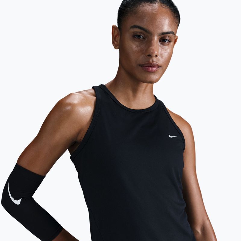 Жіноча бігова футболка Nike Tempo Dri-Fit Tank Top black 2