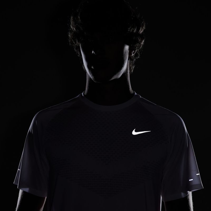 Футболка для бігу чоловіча Nike Stride ADV white 6