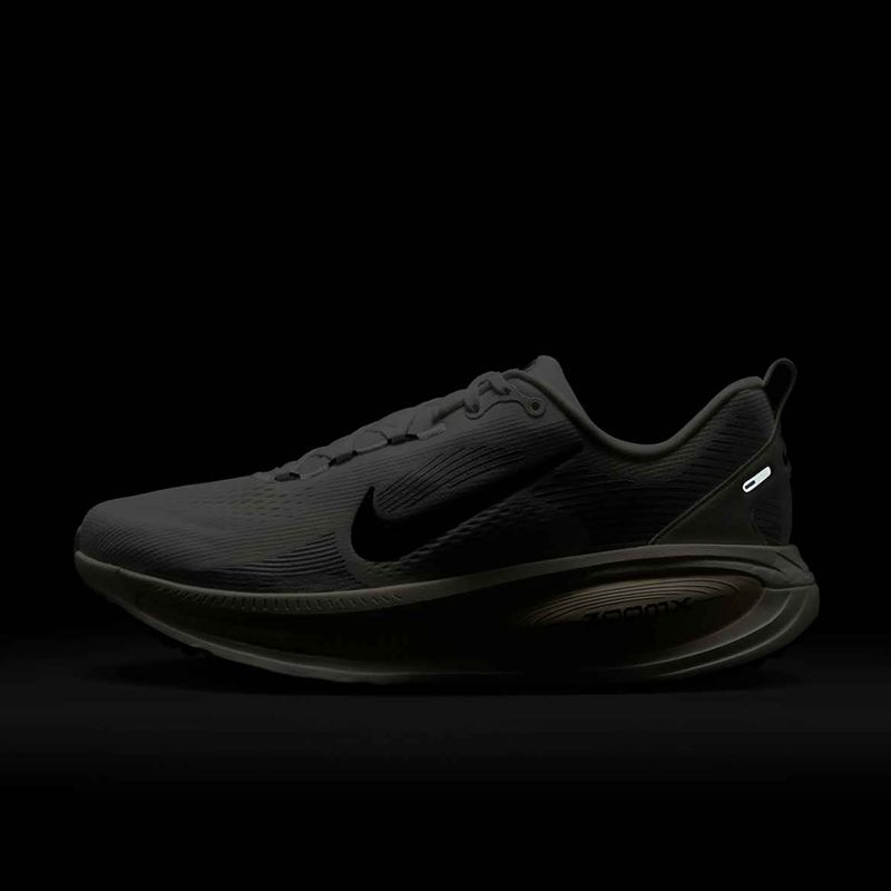 Чоловічі бігові кросівки Nike Vomero 18 summit white/coconut milk/black 8