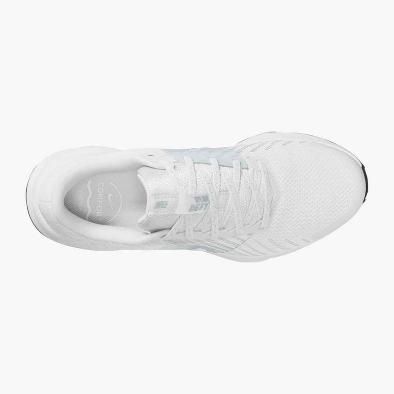 Кросівки для бігу жіночі Nike Run Defy white / pure platinum / black 6