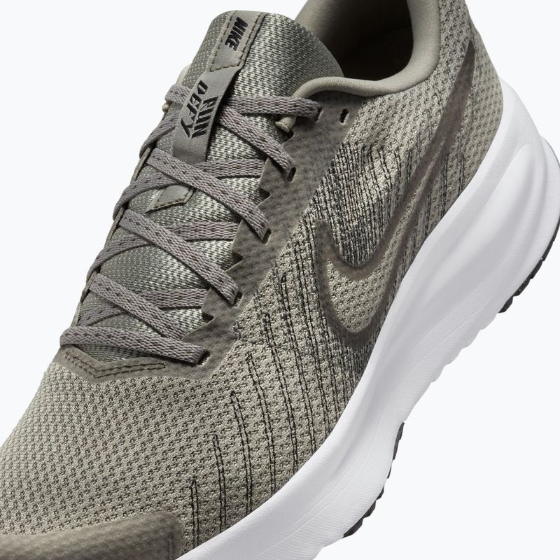 Кросівки для бігу чоловічі Nike Run Defy Light Army/Iron Grey/White/Black 7