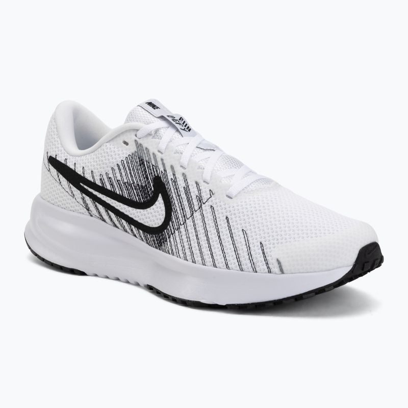 Кросівки для бігу чоловічі Nike Run Defy white/black