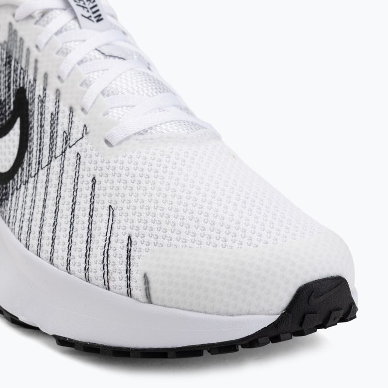 Кросівки для бігу чоловічі Nike Run Defy white/black 7