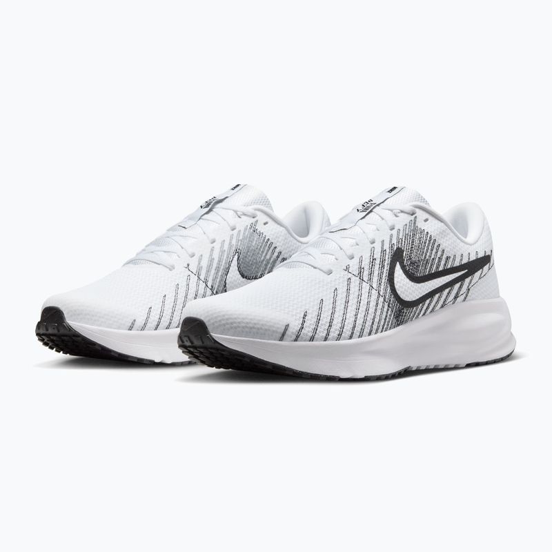 Кросівки для бігу чоловічі Nike Run Defy white/black 3