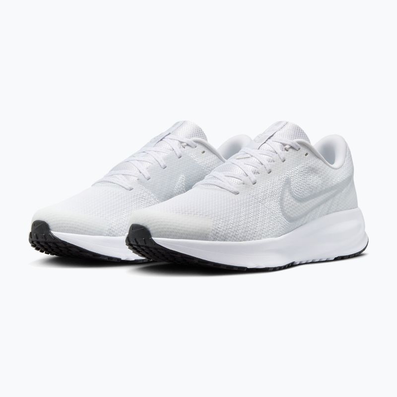 Кросівки для бігу чоловічі Nike Run Defy white/black/pure platinum 3