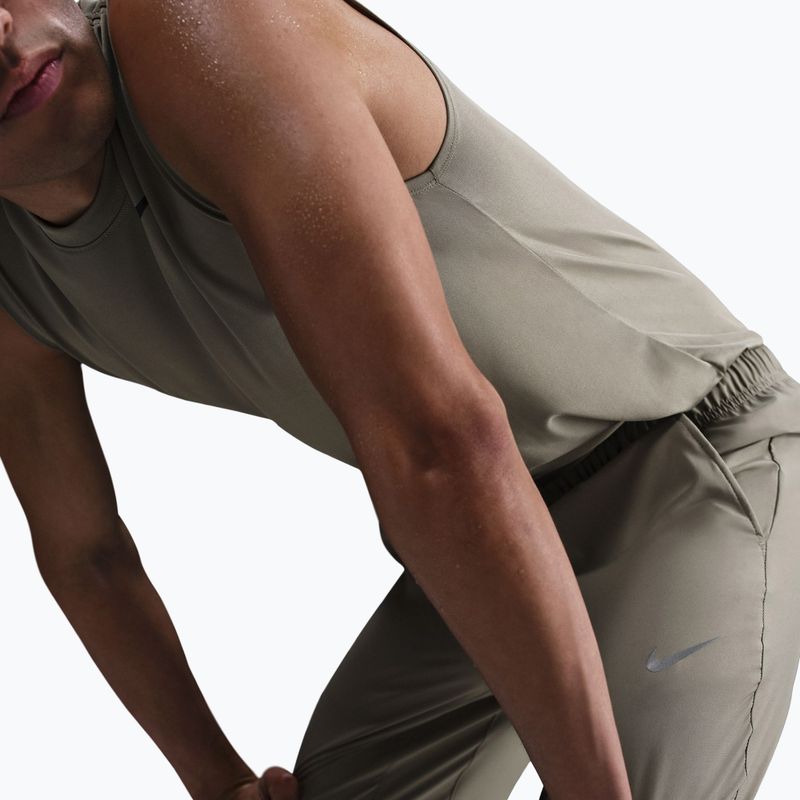 Штани чоловічі Nike Dri-Fit Form Tapered light army/black 4