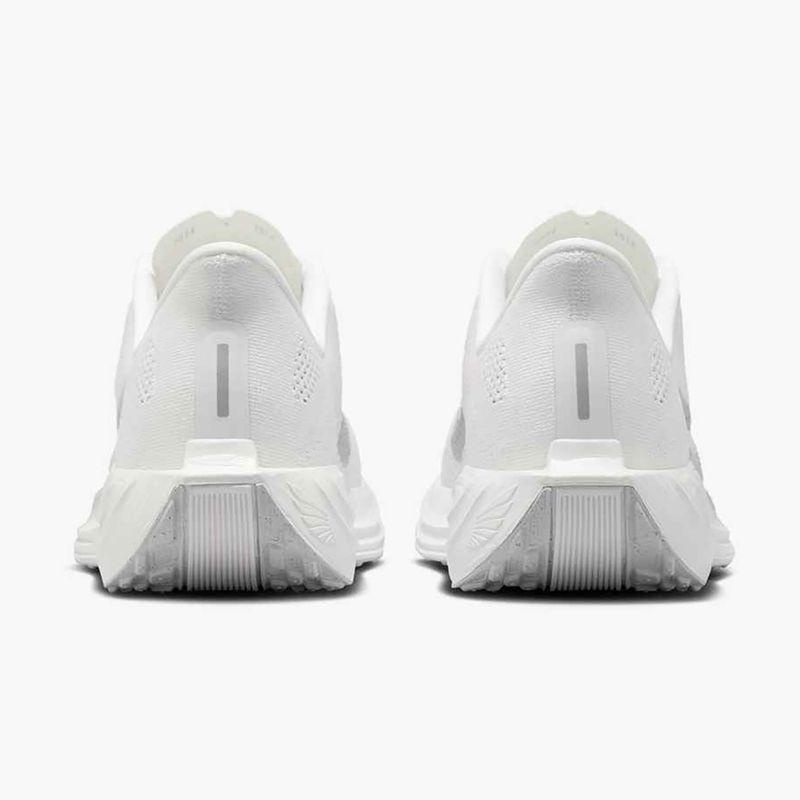 Кросівки для бігу чоловічі Nike Pegasus Plus white / pure platinum / wolf grey 4