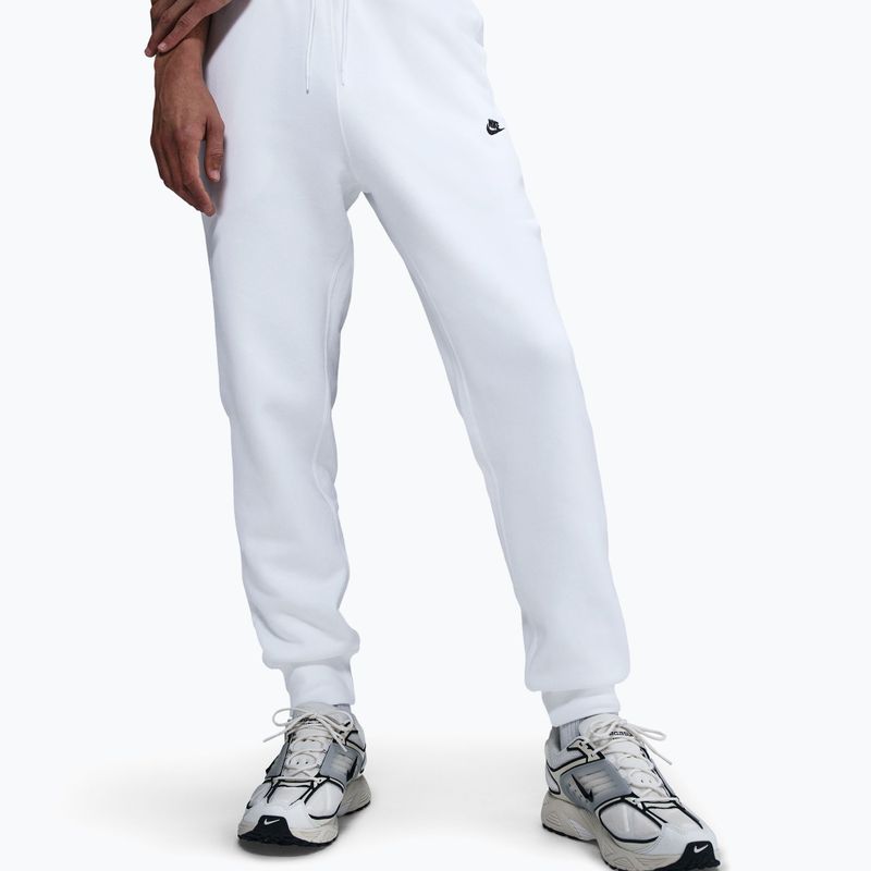 Штани чоловічі Nike Club Jogger white/white/black 4