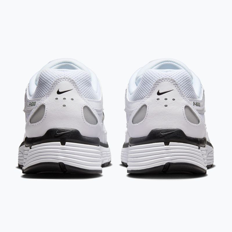 Взуття чоловіче Nike P-6000 white/metallic silver/black/black 4