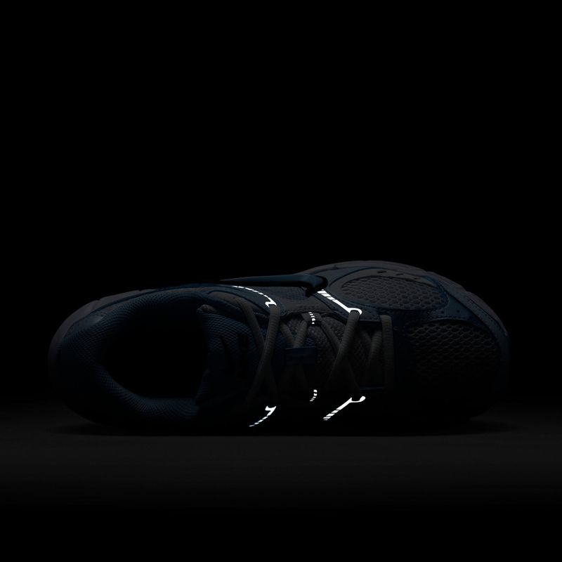 Взуття жіноче Nike V5 RNR football grey/white/black/psychic blue 12