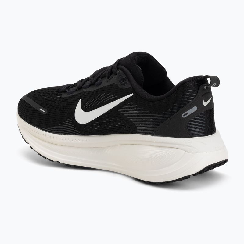 Кросівки для бігу жіночі Nike Vomero 18 black/coconut milk/summit white 3