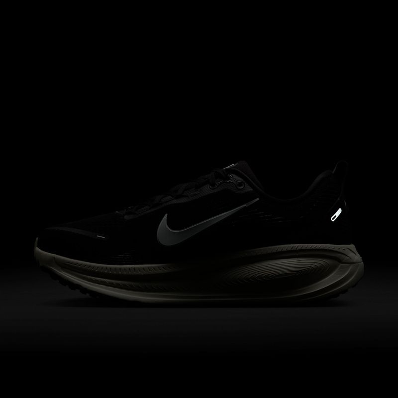 Buty do biegania męskie Nike Vomero 18 IF0514 black/coconut milk/summit white 9