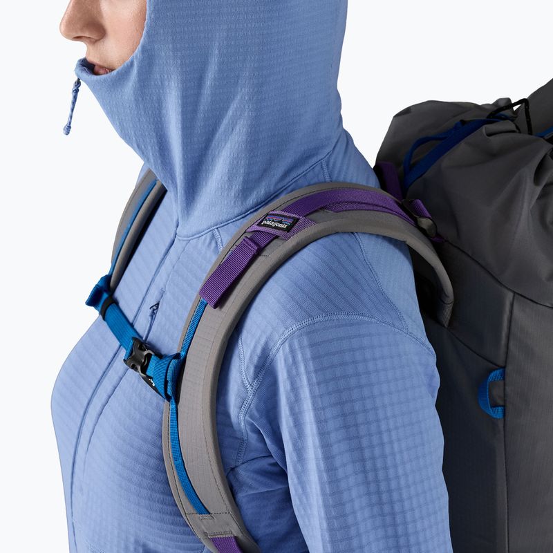 Жіноча софтшелл-куртка Patagonia R1 Hybrid Pullover Hoody темно-синього кольору 8