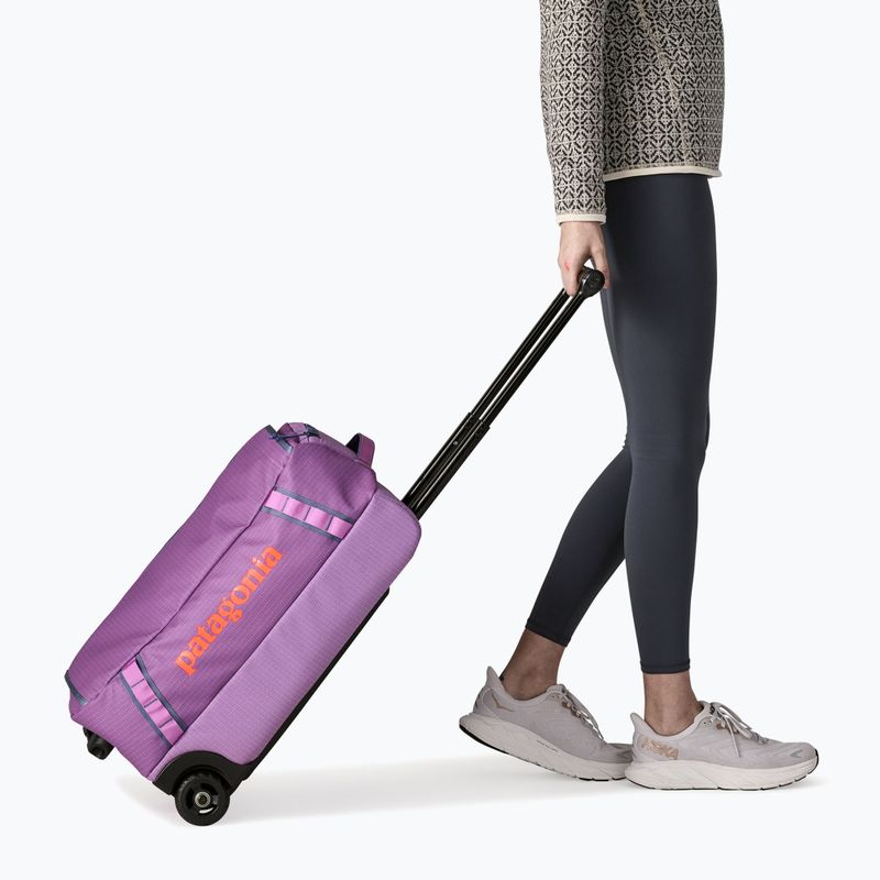 Сумка дорожня Patagonia Black Hole Wheeled Duffel 40 л brisk purple 4