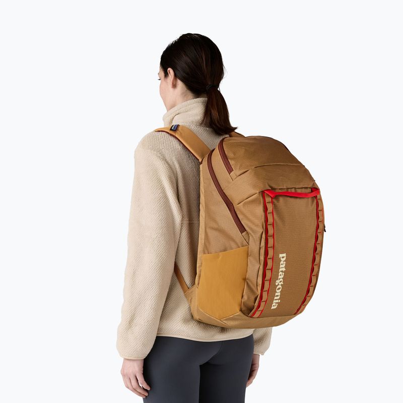 Рюкзак міський Patagonia Black Hole Pack 32 л talon gold 2