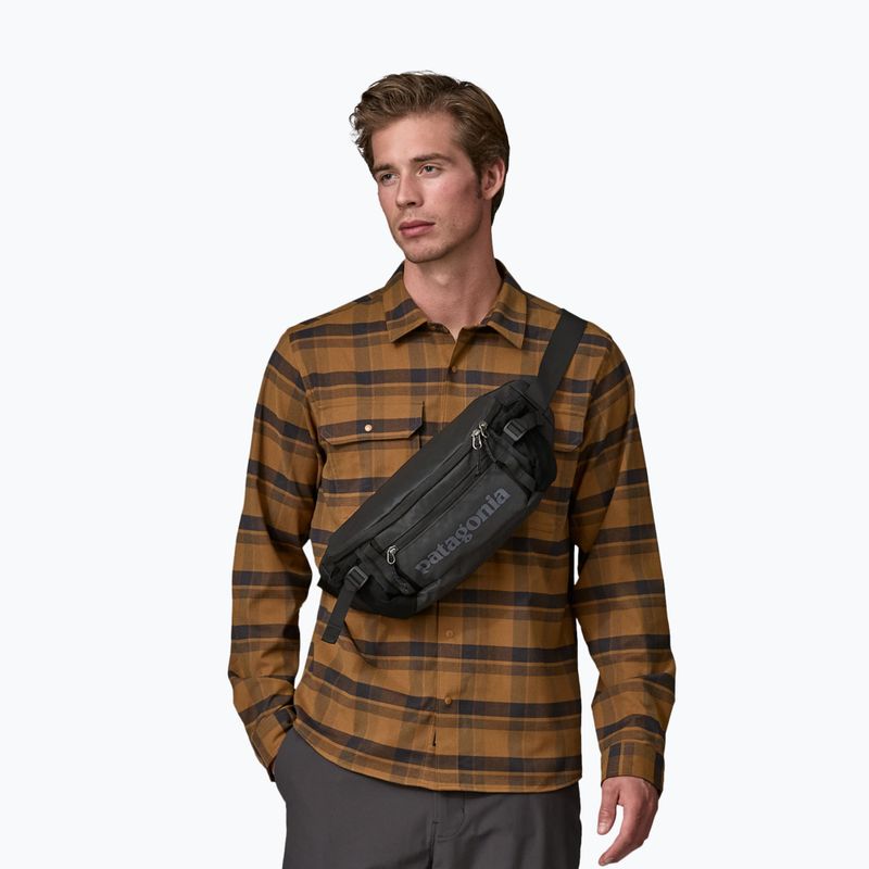 Сумка-бананка Patagonia Black Hole Waist Pack 5 л black / black 4