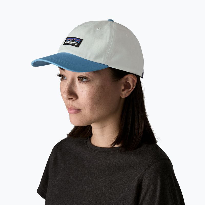 Кепка Patagonia P-6 Label Trad birch white w/shore blue 2