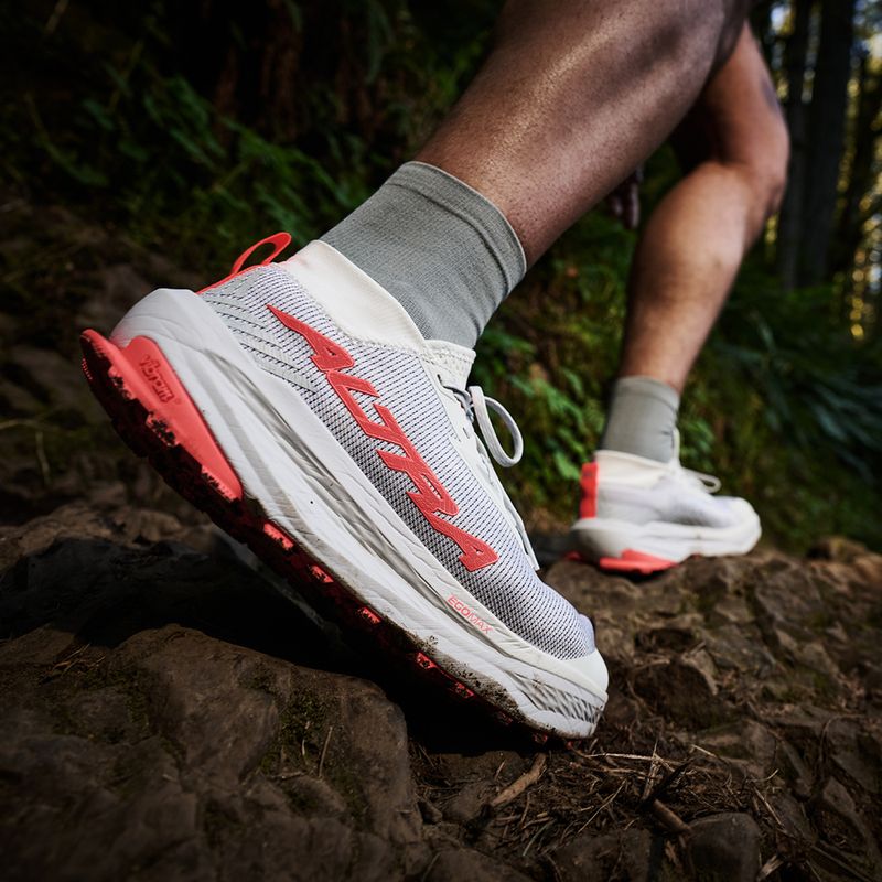 Кросівки для бігу чоловічі Altra Olympus 275 Hilo vaporous gray/fiery coral 5