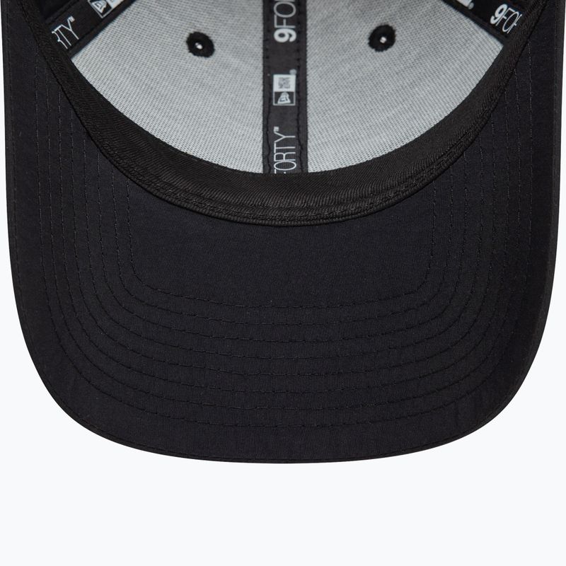 Бейсболка New Era NE Tech 9Forty чорна 5