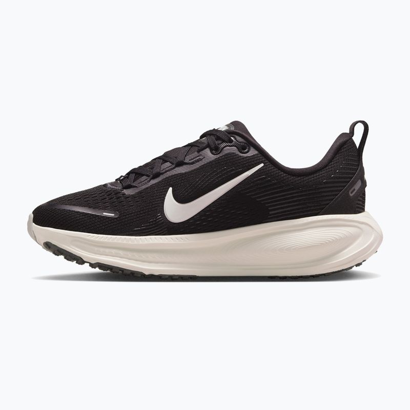 Кросівки для бігу дитячі Nike Vomero 18 black/coconut milk/iron ore/summit white 9