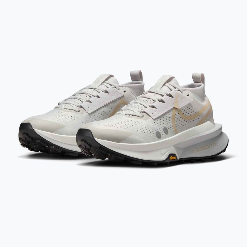 Кросівки для бігу жіночі Nike Zegama 2 vast grey/sanddrift/summit white/black 3