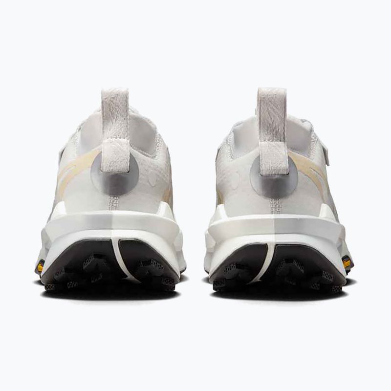 Кросівки для бігу жіночі Nike Zegama 2 vast grey/sanddrift/summit white/black 4
