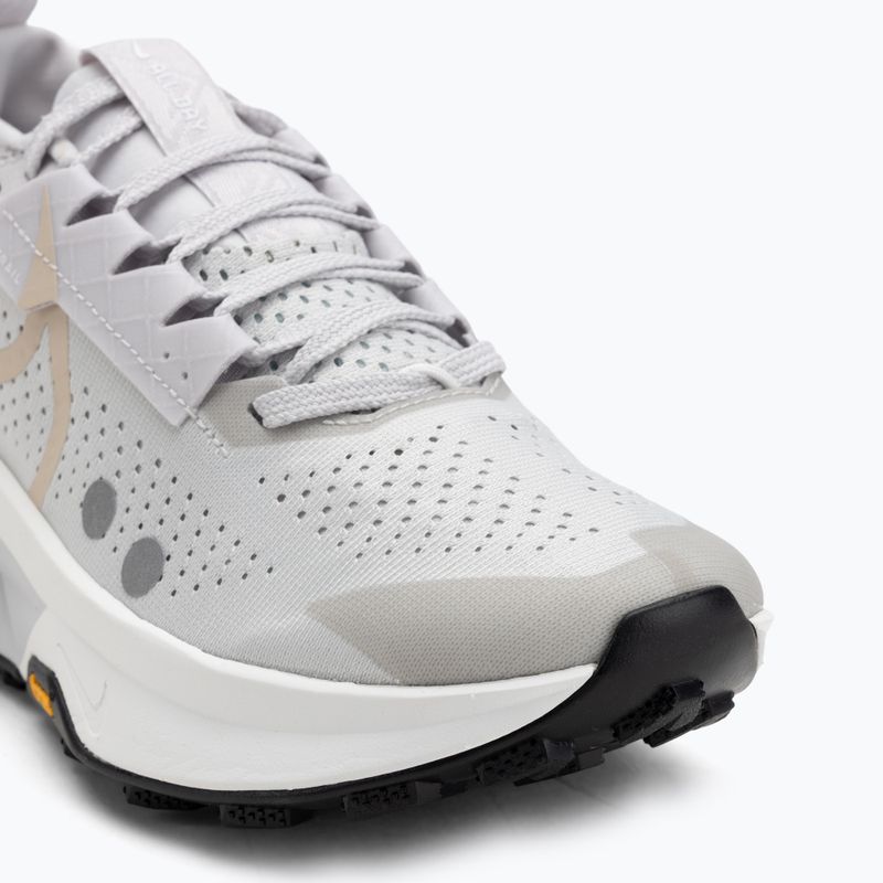 Кросівки для бігу жіночі Nike Zegama 2 vast grey/sanddrift/summit white/black 7
