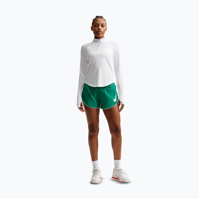 Жіноча бігова лонгслівка Nike Tempo Swoosh Run Dri-Fit 1/4-Zip white/black 2