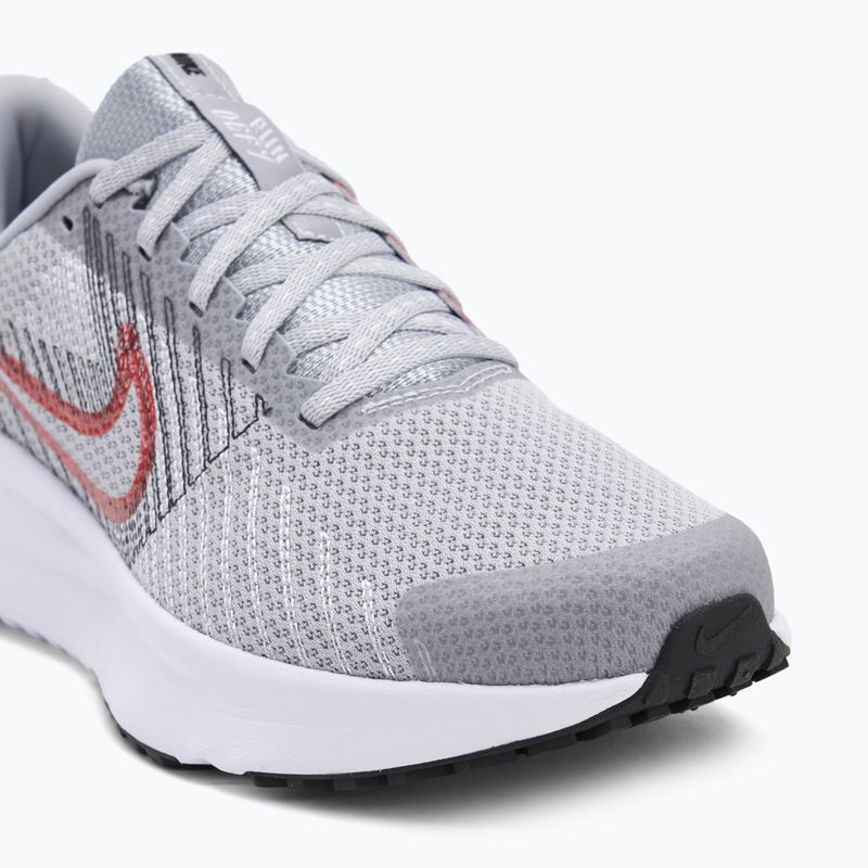 Кросівки для бігу чоловічі Nike Run Defy wolf grey / bright crimson / black / white 7