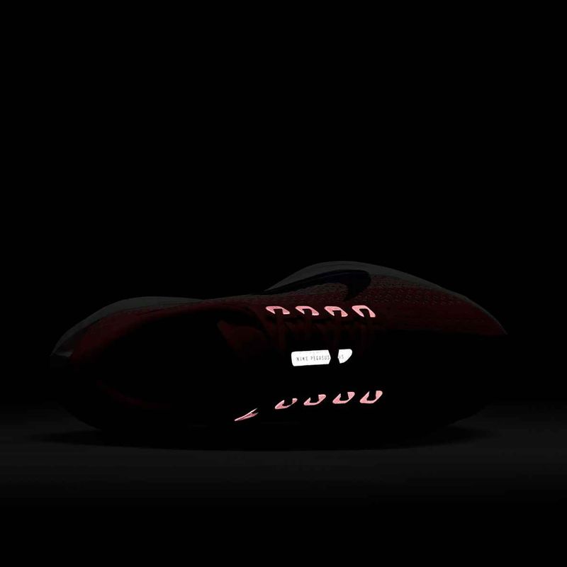 Кросівки для бігу жіночі Nike Pegasus Plus bright crimson / deep royal blue / silt red 10