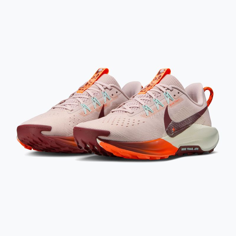 Кросівки для бігу жіночі Nike Pegasus Trail 5 silt red/hyper crimson/dark team red 3