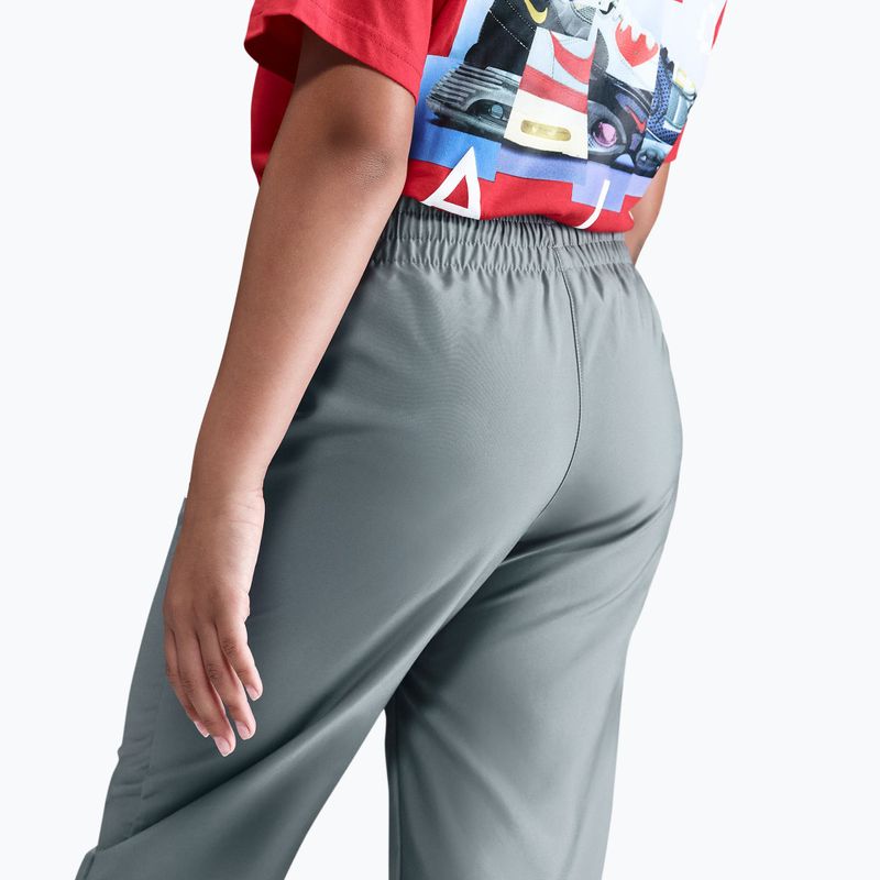 Спортивний костюм дитячий Nike Sportswear Woven smoke grey/light smoke grey/white 7