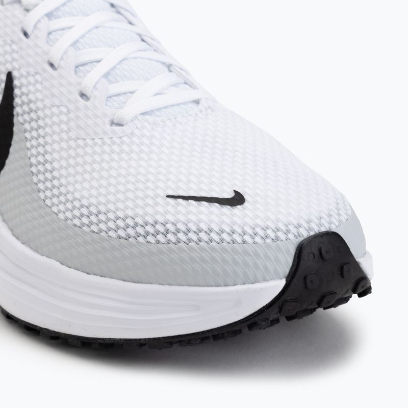 Жіночі бігові кросівки Nike Revolution 8 Extra Wide white/pure platinum/black 7