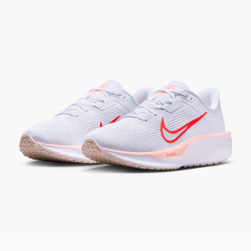 Кросівки для бігу жіночі Nike Quest 6 white / bright crimson / washed coral 3