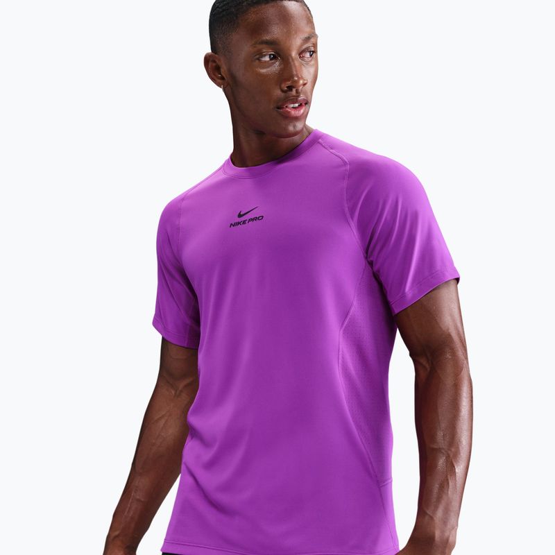 Футболка для тренувань чоловіча Nike Pro Training Dri-Fit vivid purple/black