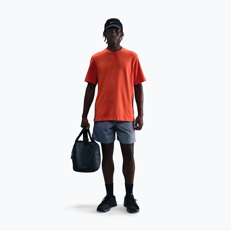 Футболка для тренувань чоловіча Nike Dri-Fit Primary picante red 2