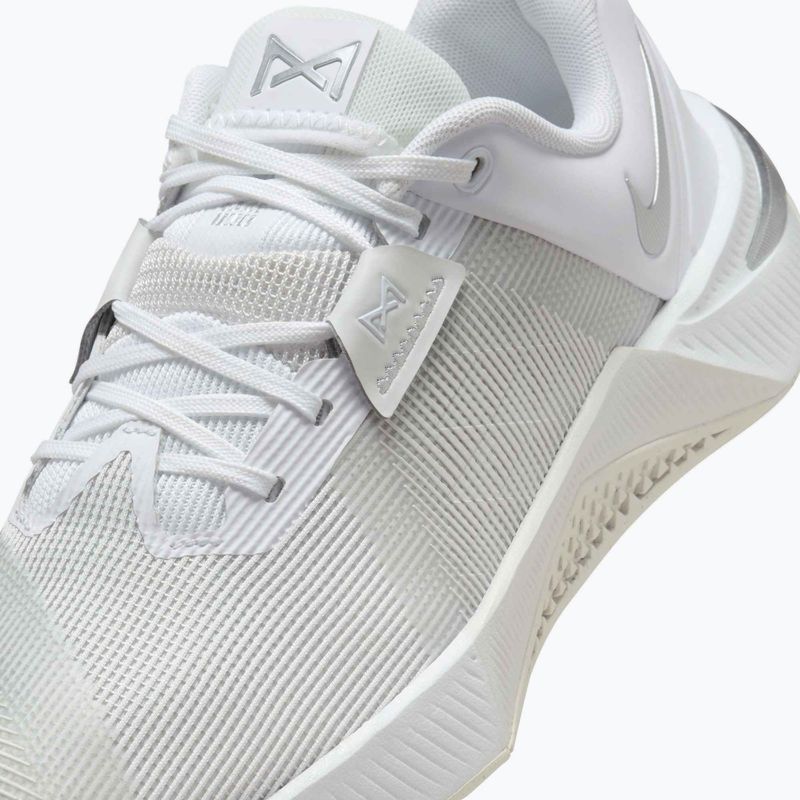 Жіночі тренувальні кросівки Nike Metcon 10 white/platinum tint/metallic silver 8